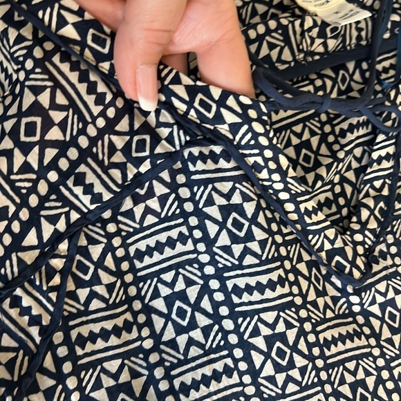 John Robshaw x Lucky Brand batik top, geometric pattern blue and white, sz M - Picture 7 of 14
